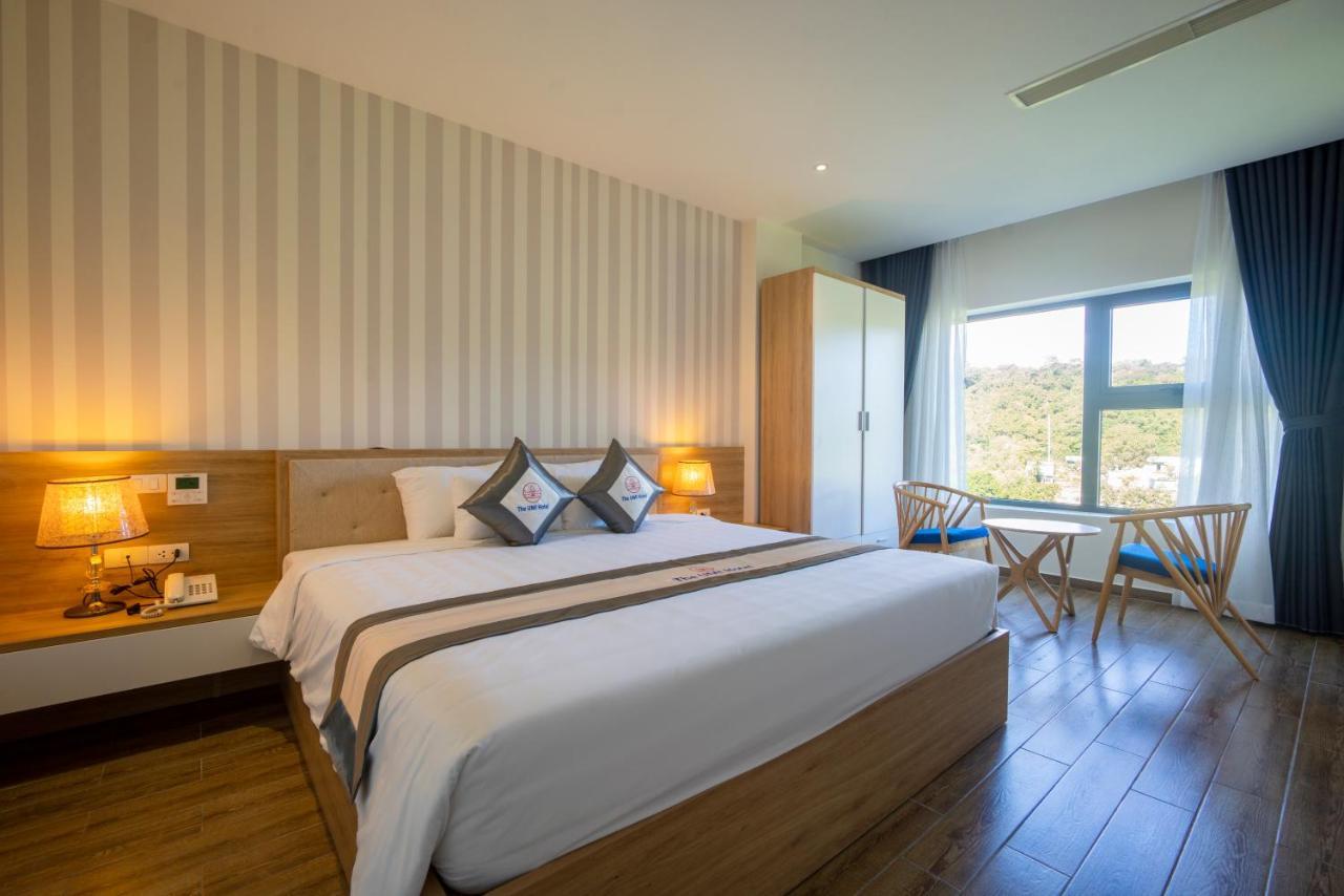 Um-Pq Hotel Дуонг-Донг Экстерьер фото