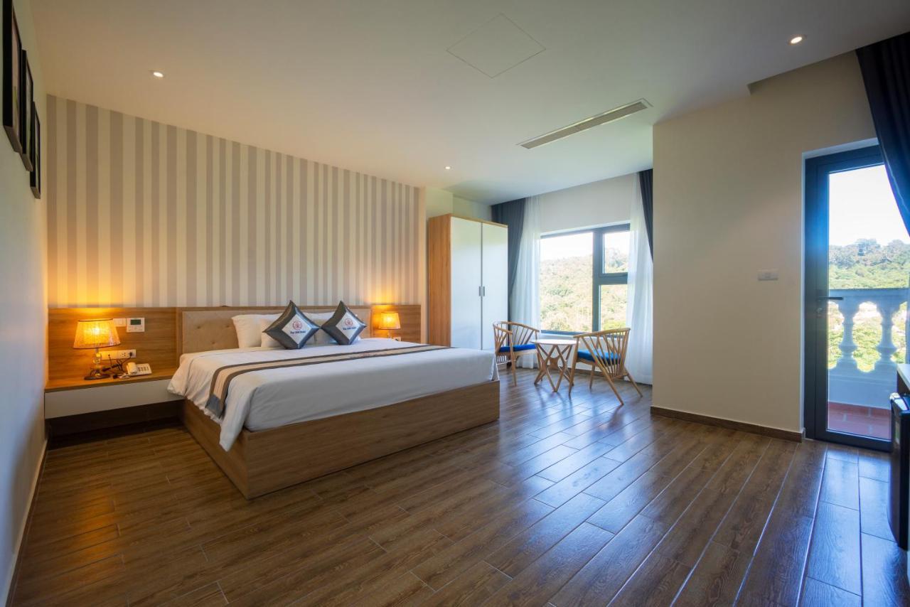 Um-Pq Hotel Дуонг-Донг Экстерьер фото