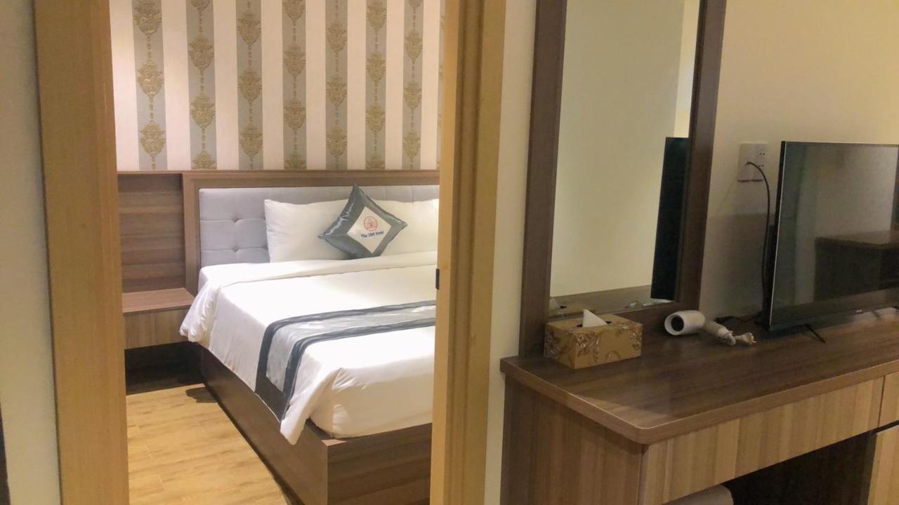 Um-Pq Hotel Дуонг-Донг Экстерьер фото